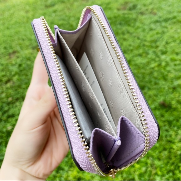 Gaby’sBags💕NWT Tory Burch Wallet - Picture 4 of 10